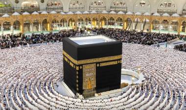للبيت رب يحميه: تاريخ الاعتداءات على مكة والكعبة