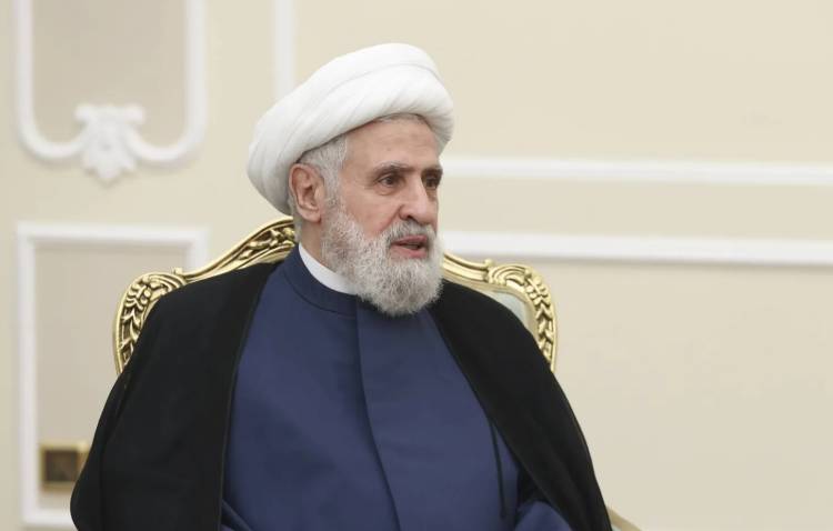 قاسم يصعّد ضد الدولة بينما المنطقة على حافة الانفجار