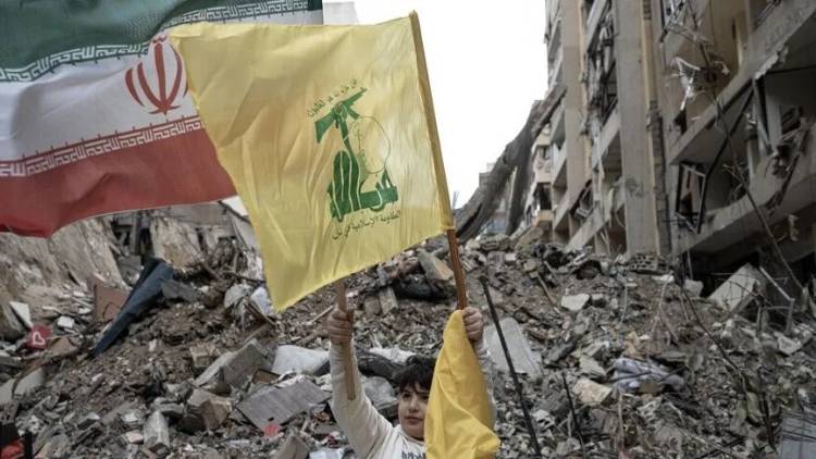 إيران تواصل الطعن في سيادة لبنان: لن نتخلى عن حزب الله